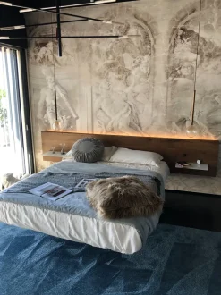 Letto in legno con piedini Fluttua wildwood Lago a prezzo scontato