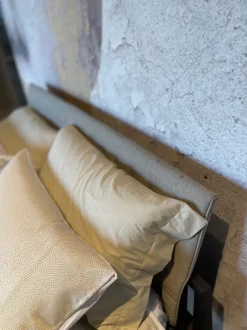 Letto in legno modello Theo di Lema scontato 30%