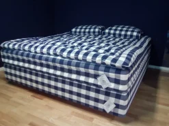 Letto Letto imbottito proferia bjx  Hastens a prezzo scontato