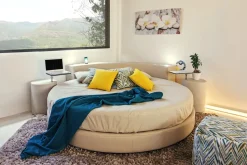 Letto Letto rotondo cristal high-tech di Artigianale scontato del 10%