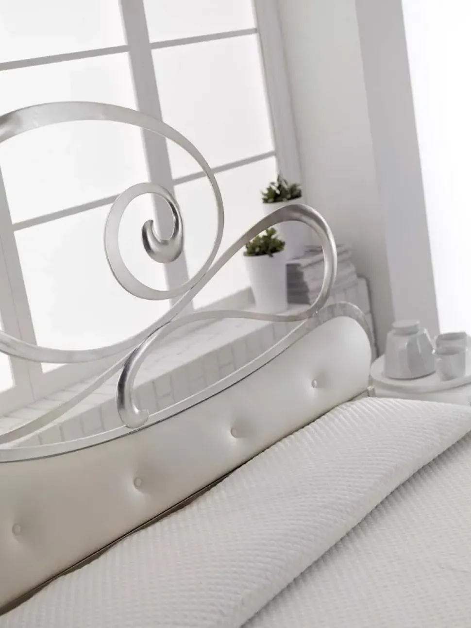 Letto matrimoniale classico Athena * Florentia bed a prezzo ribassato