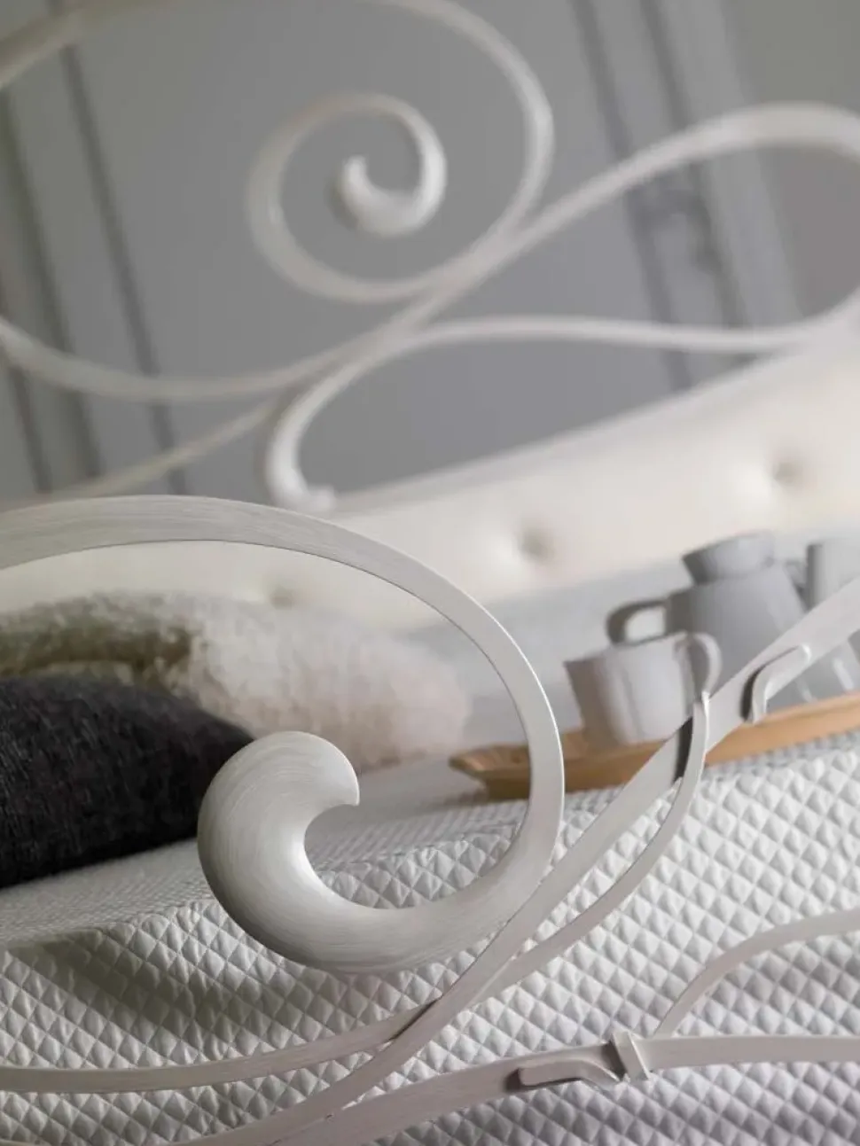 Letto matrimoniale classico Athena * Florentia bed a prezzo ribassato