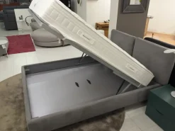 Letto matrimoniale con contenitore Form Samoa a prezzo scontato