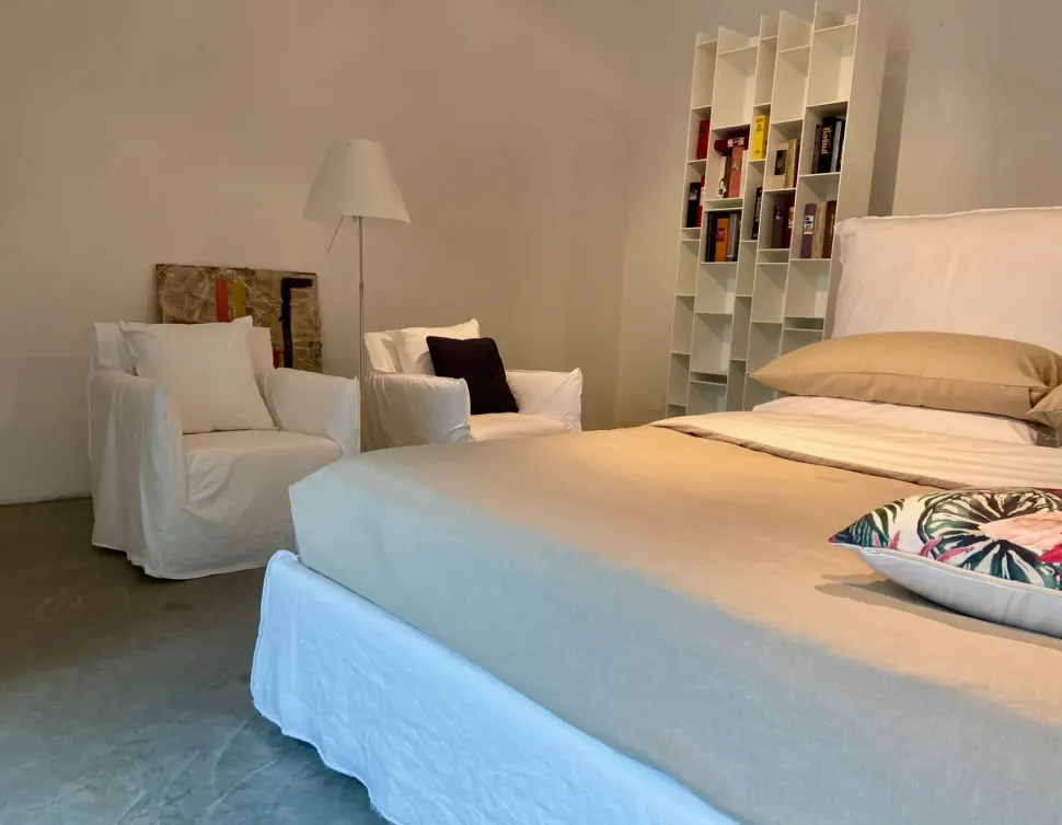 Letto matrimoniale con contenitore Double Gervasoni a prezzo scontato