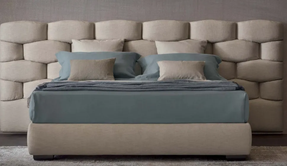 Letto matrimoniale con contenitore Majal a prezzo riservato