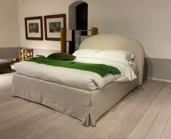 Letto matrimoniale con contenitore Bold Gervasoni a prezzo ribassato