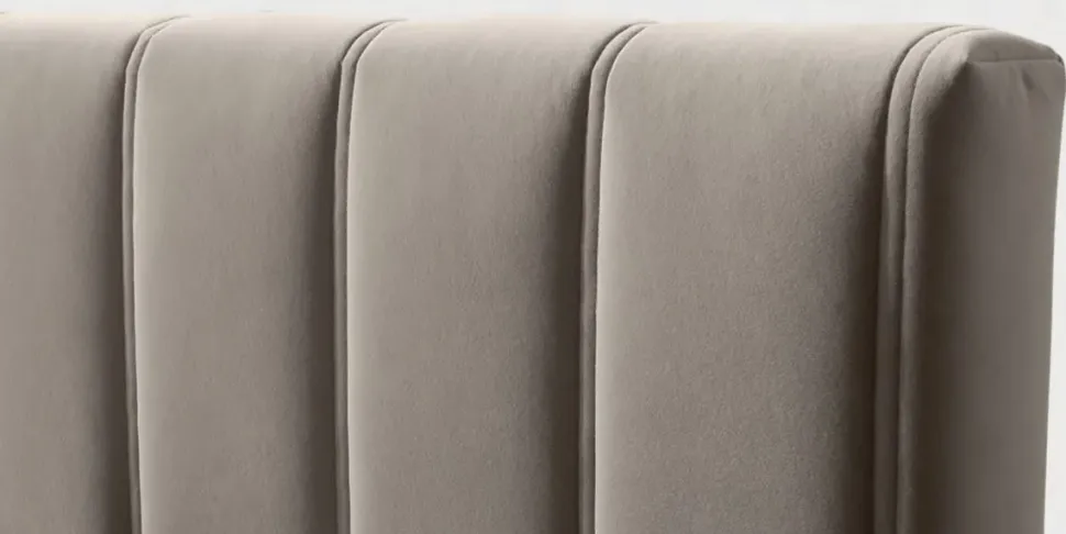 Letto matrimoniale con contenitore Mia xl a prezzo riservato