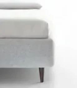 Letto matrimoniale con gambe Tender Le comfort a prezzo scontato