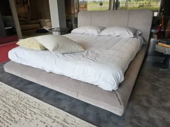 Letto matrimoniale con giroletto Avalon a prezzo riservato