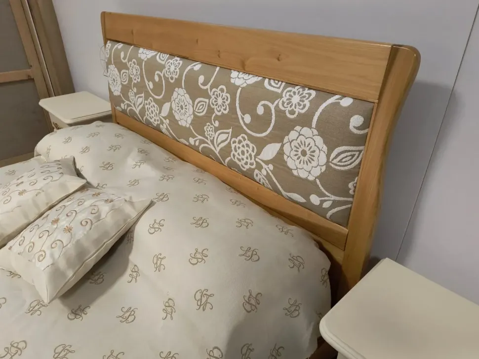 Letto matrimoniale con giroletto I solisti Mobilificio bellutti a prezzo scontato