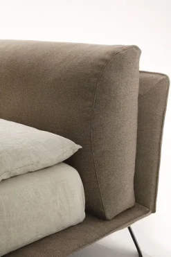 Letto matrimoniale con giroletto Kanaha Ditre italia a prezzo ribassato