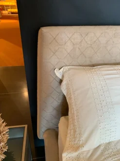 Letto matrimoniale con piedini Maia Moretti compact giorno notte a prezzo ribassato