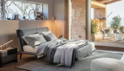 Letto matrimoniale con piedini Gaudì a prezzo riservato