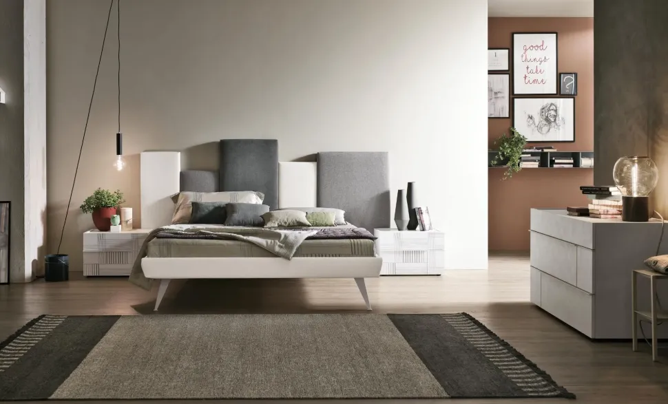 Letto matrimoniale con piedini Skyline elegance a prezzo riservato