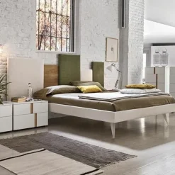 Letto matrimoniale con piedini Skyline elegance a prezzo riservato