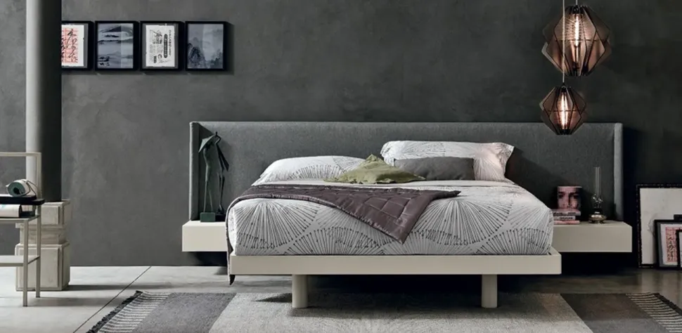 Letto matrimoniale con piedini Fusion a prezzo riservato