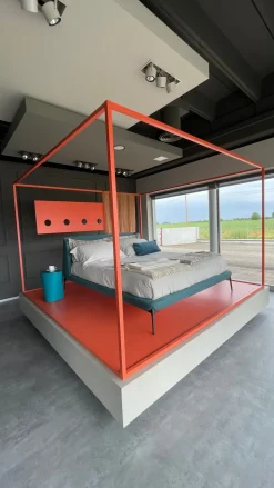 Letto matrimoniale design Velvet Novamobili a prezzo ribassato