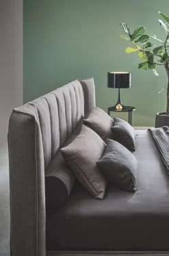 Letto matrimoniale design Opera Twils a prezzo scontato