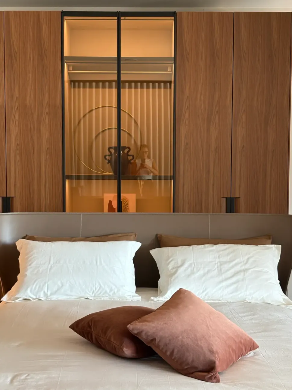 Letto matrimoniale design Alys B&b italia a prezzo ribassato