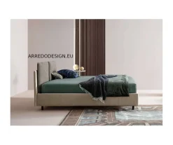 Letto matrimoniale design Frick Twils a prezzo ribassato