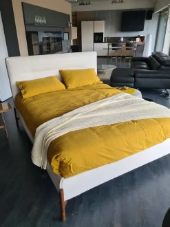 Letto matrimoniale design Verney Altrenotti a prezzo scontato