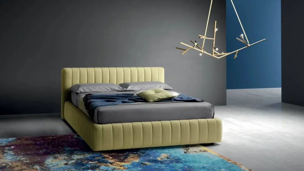 Letto matrimoniale imbottito Samoa Bside. Design moderno, gambe in legno. Prezzo ribassato!