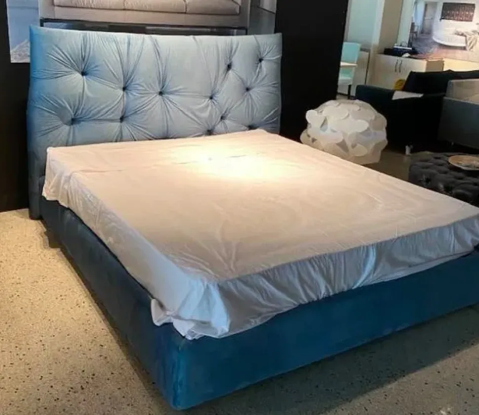 Letto matrimoniale Letto maxi velluto pronta consegna Md work con uno sconto IMPERDIBILE