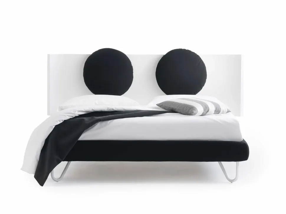 Letto matrimoniale moderno Hug collection Noctis a prezzo ribassato