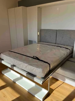 Letto matrimoniale moderno Tango divano 270 Clei a prezzo scontato