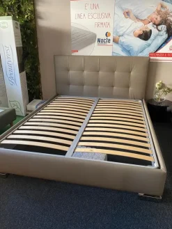 Letto matrimoniale moderno Excò su misura Excò a prezzo scontato