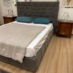 Letto matrimoniale moderno Hamilton Felis a prezzo scontato