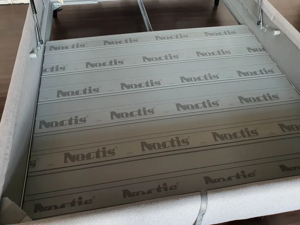 Letto matrimoniale moderno Hello Noctis a prezzo scontato