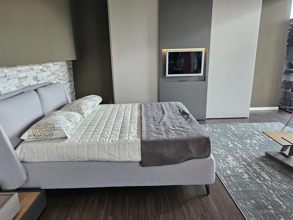 Letto matrimoniale moderno Hello Noctis a prezzo scontato
