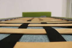 Letto modello Divano letto girevole expo di Artigianale in offerta