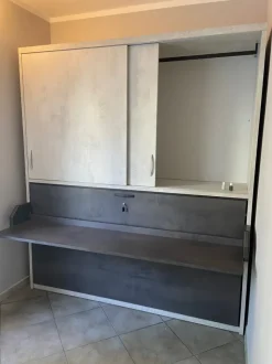 Letto moderno a scomparsa Hiro armadio Clever a prezzo scontato