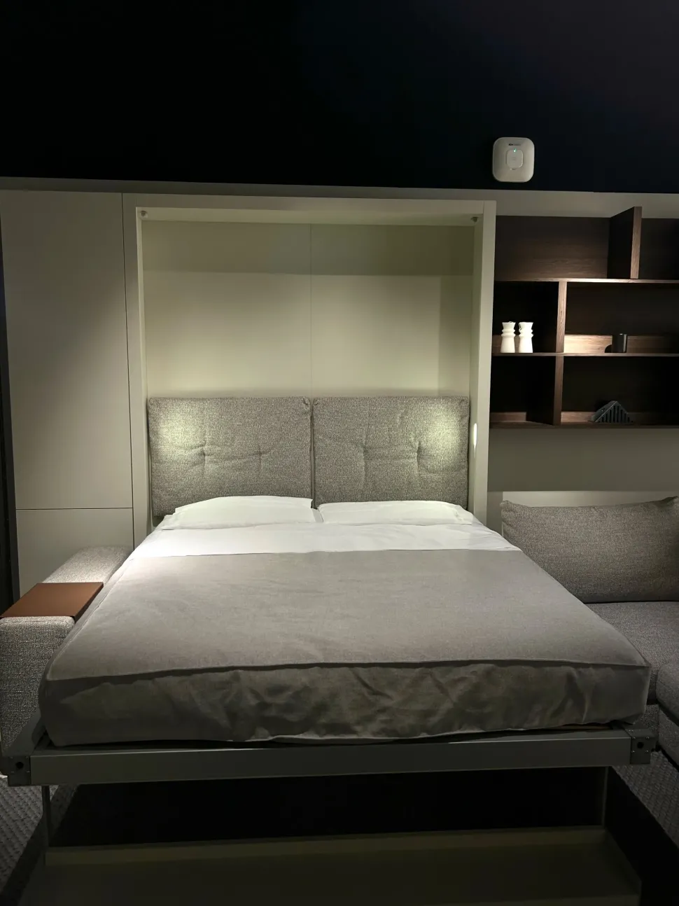 Letto moderno a scomparsa Tango - divano angolo Clei a prezzo scontato