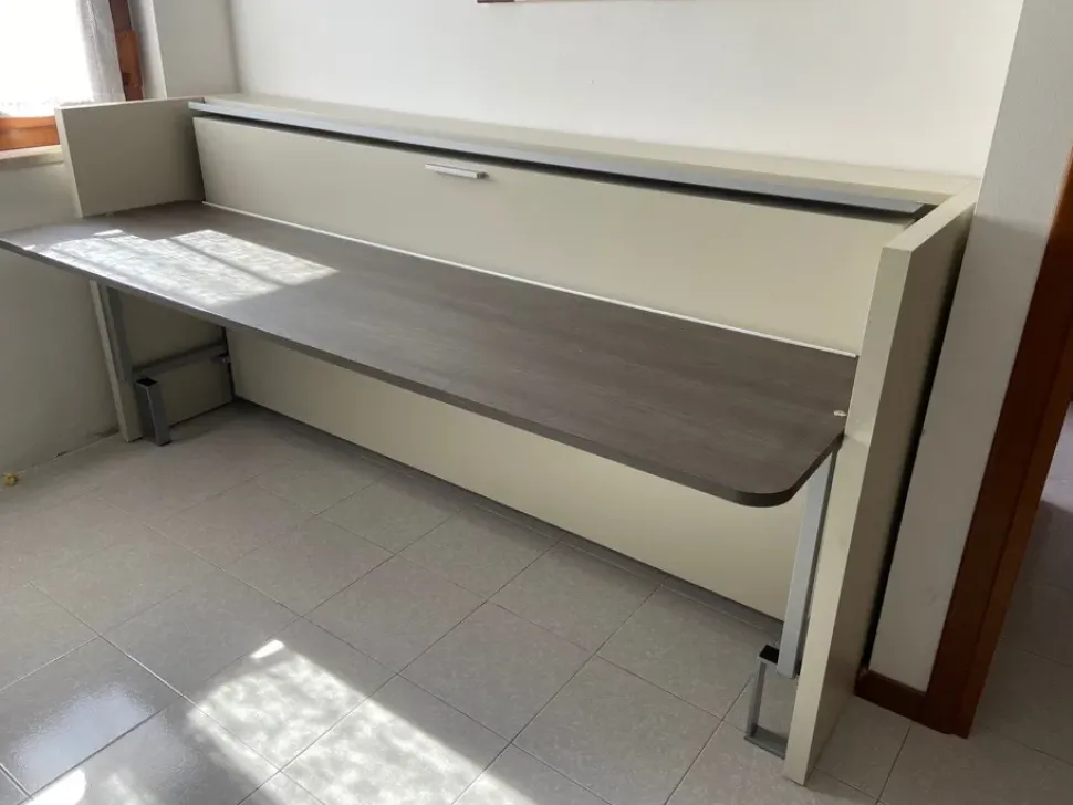 Letto moderno Cabrio in Clei scontato 30%