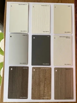 Letto moderno con gambe Kent Artigianale a prezzo ribassato