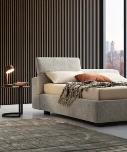 Letto moderno con gambe Tower Le comfort a prezzo scontato