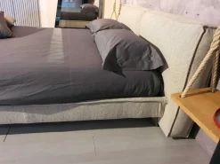Letto moderno con giroletto Flann air 2.0 Ditre italia a prezzo scontato