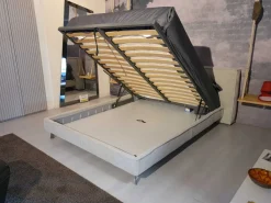 Letto moderno con giroletto Flann air 2.0 Ditre italia a prezzo scontato