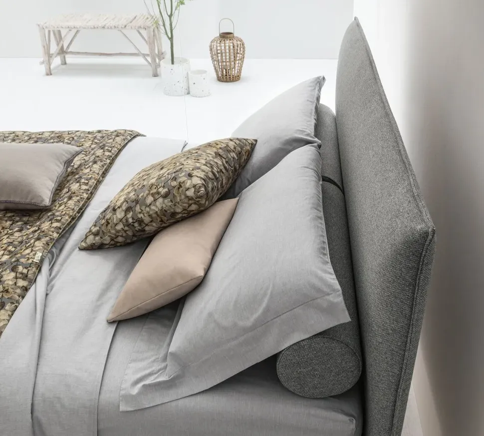 Letto moderno con piedini Mood V&nice a prezzo ribassato