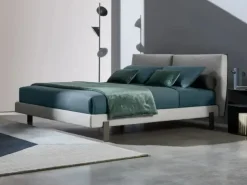 Letto moderno con piedini Book Twils a prezzo ribassato
