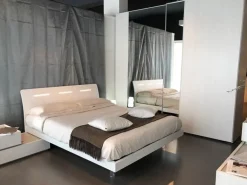 Letto moderno Curve led Orme con un ribasso del 30%