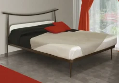 Letto moderno Letto matrimoniale tao in  ferro battuto Pama letti con un ribasso del 35%