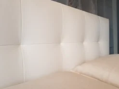 Letto moderno Max capitonne basso di Twils SCONTATO