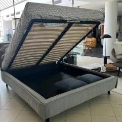 Letto moderno Metro di Oggioni SCONTATO