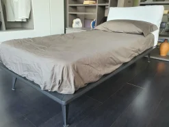 Letto moderno Piuma Tomasella scontato 39%
