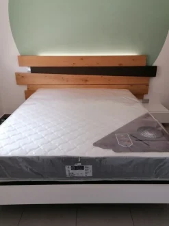 Letto moderno Testiera scuderia Maronese acf con un ribasso del 29%