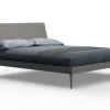 Letto Olivia Orme in laccato con gambe a prezzo ribassato!